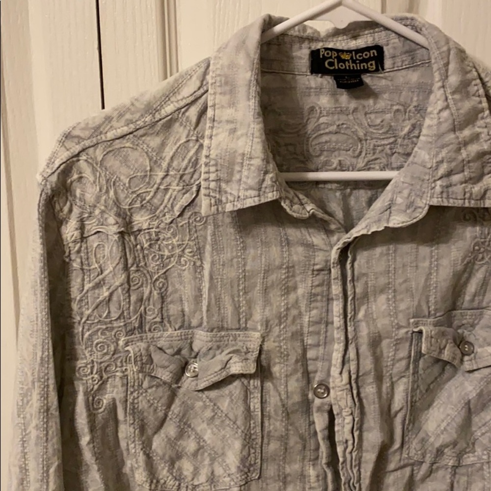 Light Grey Pop Icon Long Sleeve Button Up (L)